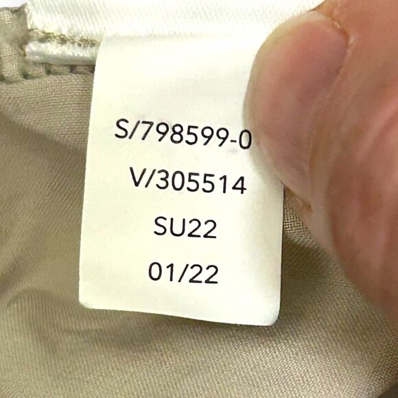 Athleta Shorts Womens Size 2 Beige BROOKLYN BERMUDA 9" Shorts Pull On Stretch - Picture 9 of 10